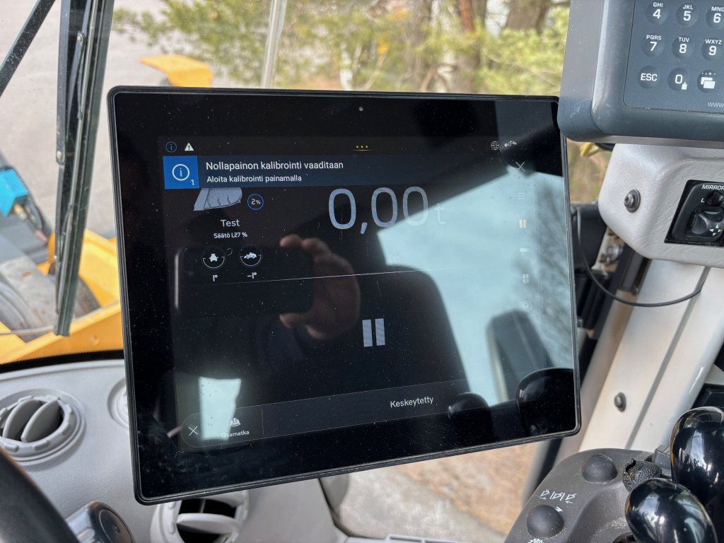 VOLVO L260H + STAGE 5 + BSS + CDC-VIPUOHJAUS + EBERI + UUSI V-KÄRKIKAUHA kuva 15