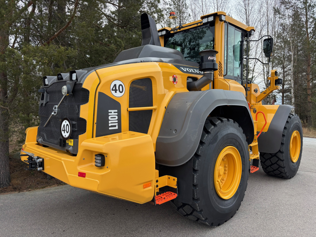 VOLVO L110H + GREITAS JUNGTIS + DU PAPILDOMI HIDRAULINĖS PAVAROS + BSS + CDC VAIRAVIMAS SVIRTU kuva 4