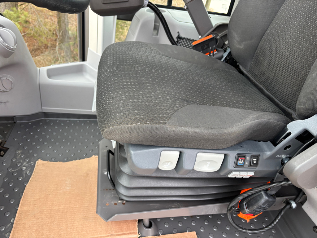 VOLVO L110H + GREITAS JUNGTIS + DU PAPILDOMI HIDRAULINĖS PAVAROS + BSS + CDC VAIRAVIMAS SVIRTU kuva 15