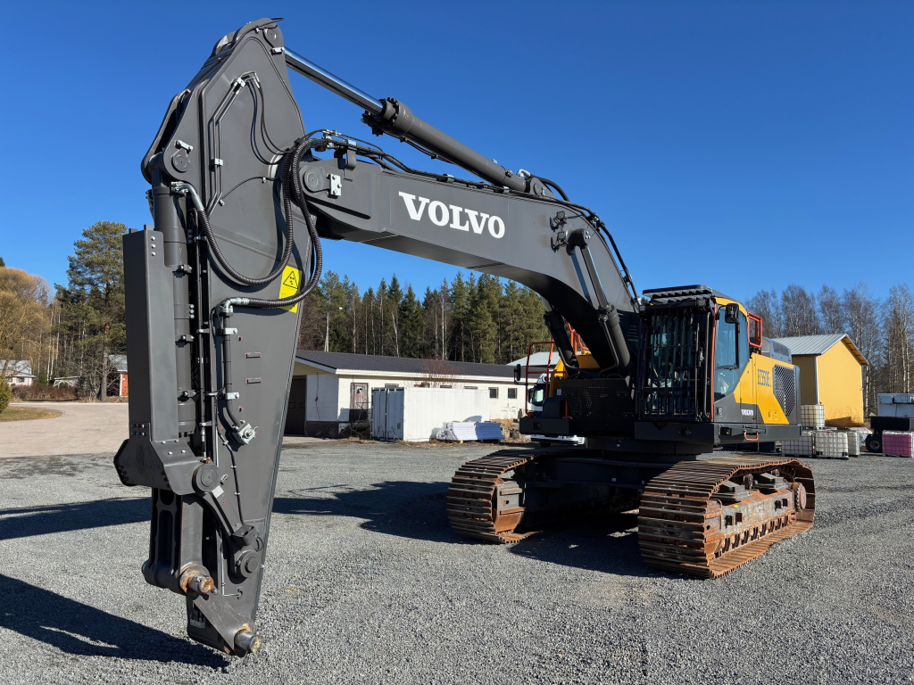 VOLVO EC550EL + 750MM TELAT + TÄYSPITKÄT OHJURIT + KAHDET HYDRAULIIKAT + RASVARI kuva 3