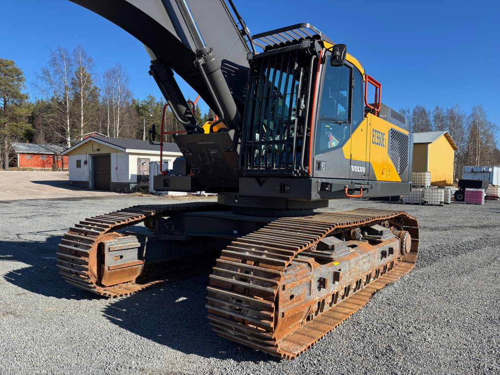 VOLVO EC550EL + 750MM TELAT + TÄYSPITKÄT OHJURIT + KAHDET HYDRAULIIKAT + RASVARI kuva 4