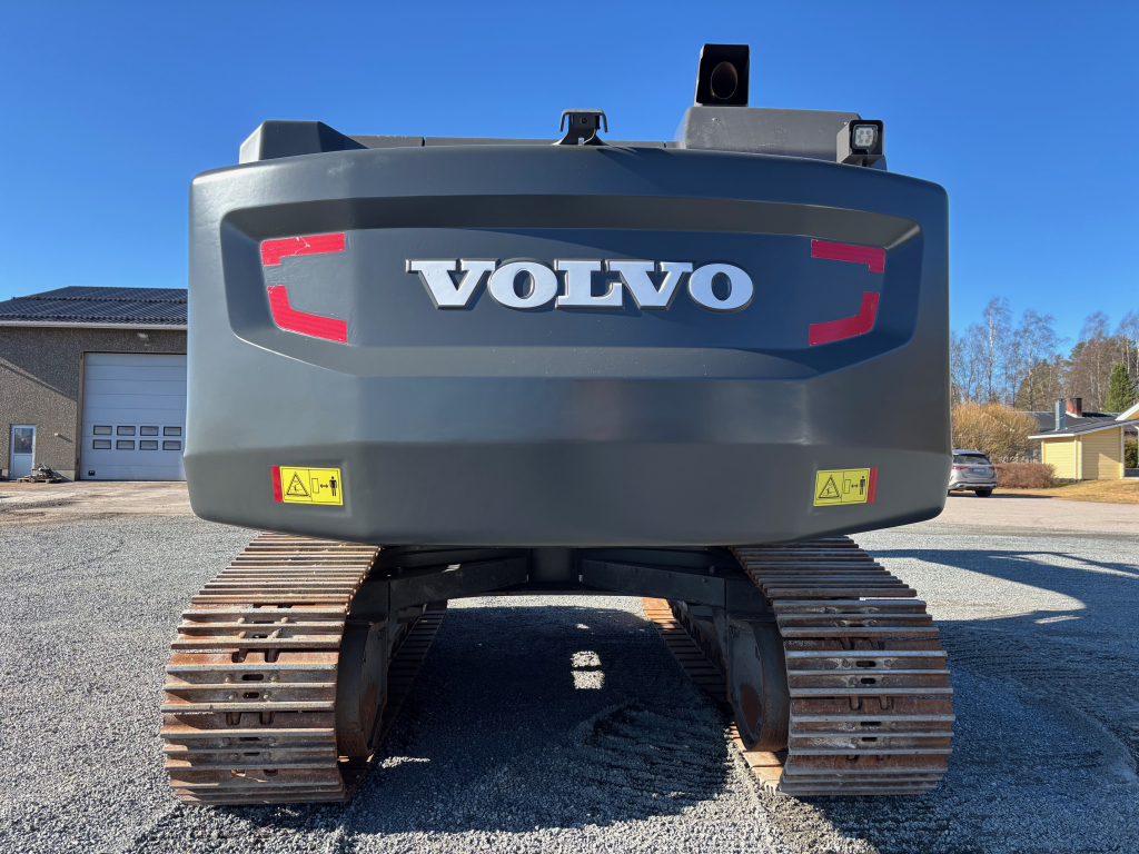 VOLVO EC550EL + 750MM TELAT + TÄYSPITKÄT OHJURIT + KAHDET HYDRAULIIKAT + RASVARI kuva 9