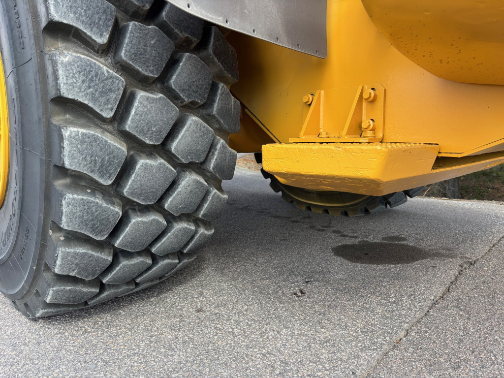 VOLVO L120F + PIKALIITIN + KAHDET LISÄHYDRAULIIKAT + BSS + EBERI + LOADMASTER VAAKA kuva 9
