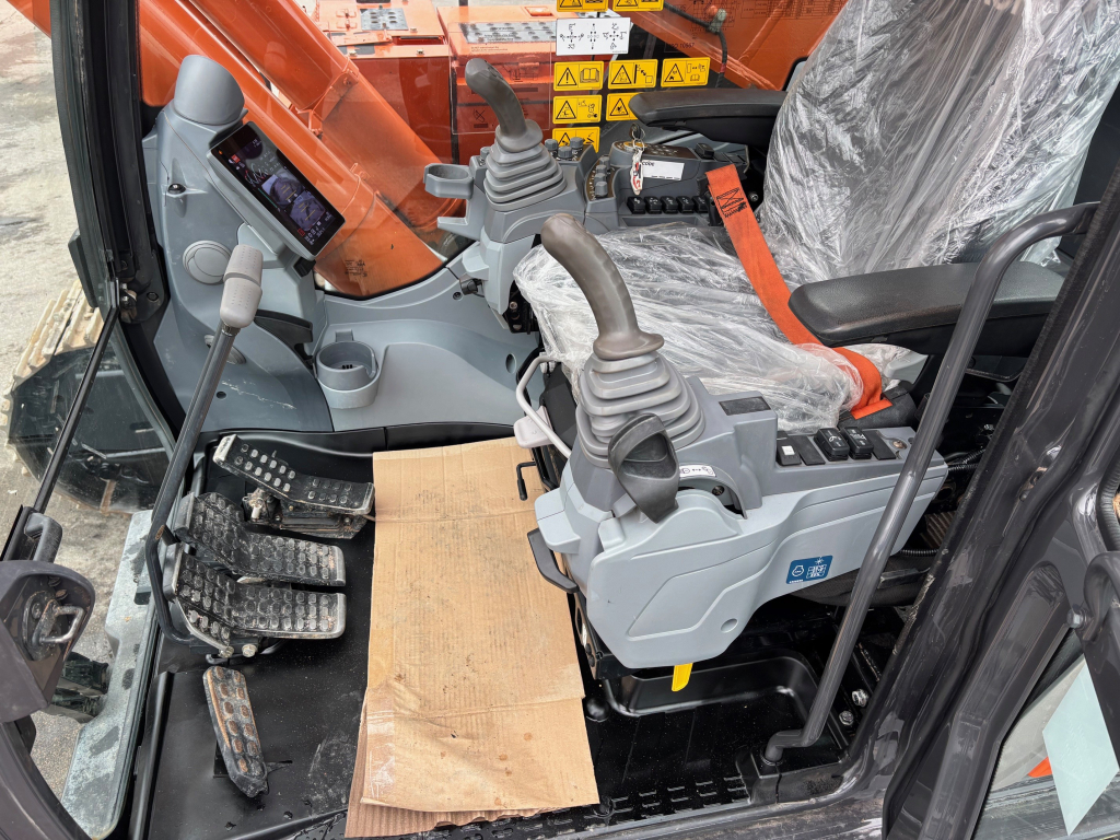 HITACHI ZAXIS490LC-7 + 600MM TRASY + HYDRAULICKÉ KLADIVO + KAMERY + ETC kuva 13