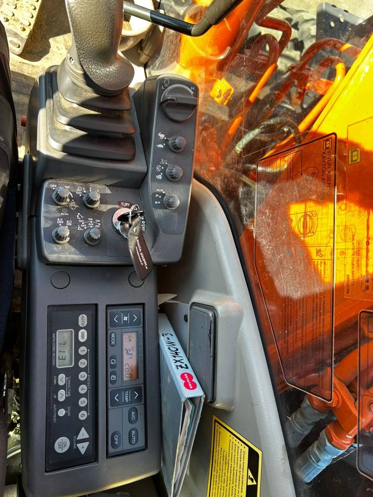 日立 ZX 140 W-3 / 小驱动，3 桶，服务手册！ kuva 18