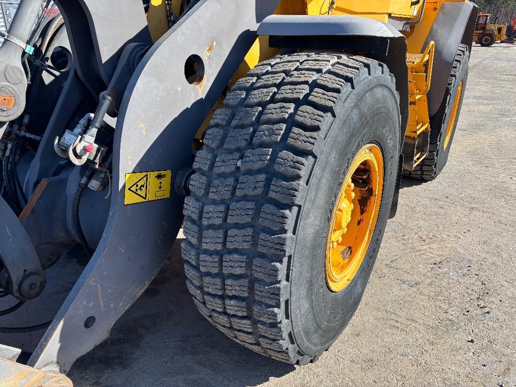 Volvo L 70 F / 4.äs hyd, CDC, BSS, Hyd. pointes, seau kuva 9