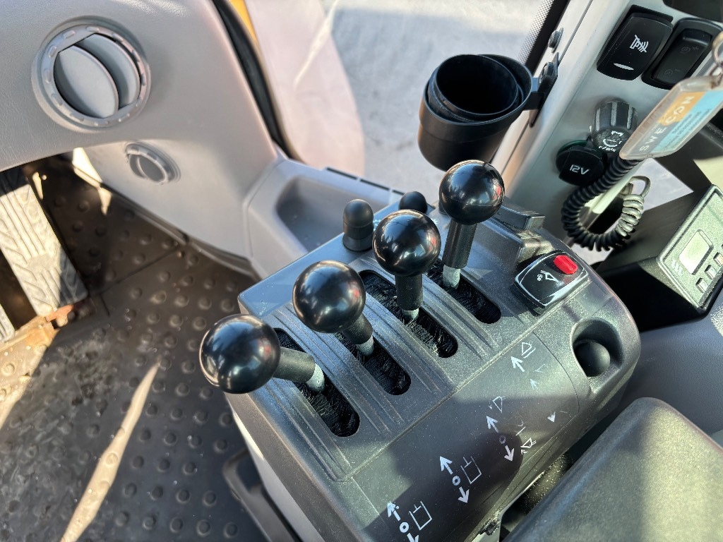 Volvo L 70 F / 4.äs hyd, CDC, BSS, Hyd. pointes, seau kuva 16