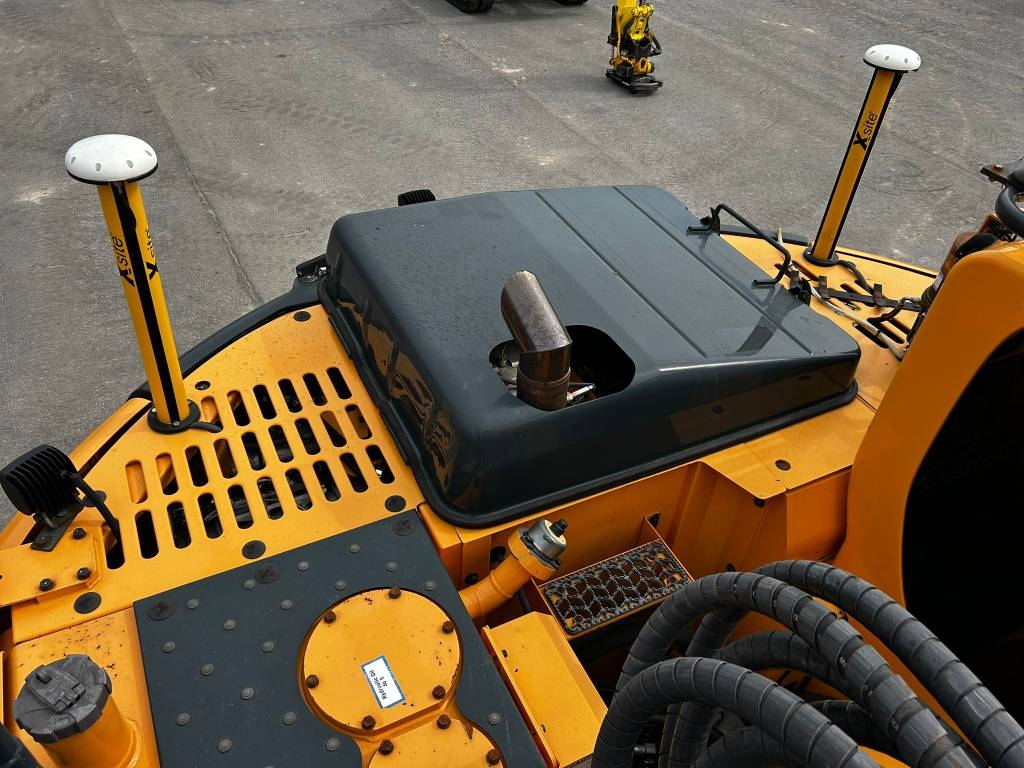 现代 HX 235 LCR /Rototilt R8、润滑脂、加热器。 kuva 14