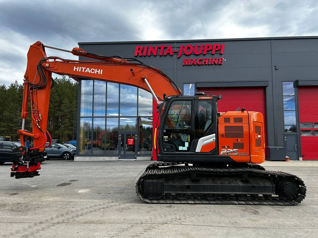 Hitachi ZX225USLC-7/ Rotátor, Topení, Mazací tuk, StageV