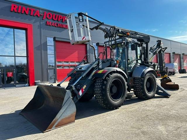 Lännen 8800 / Engcon Kronospylväsnostin Ym.. kuva 4