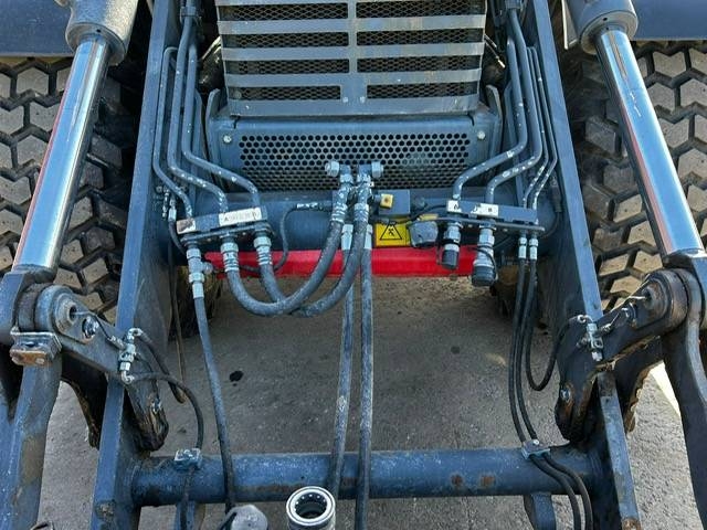 Lännen 8800 / Engcon Kronospylväsnostin Ym.. kuva 10