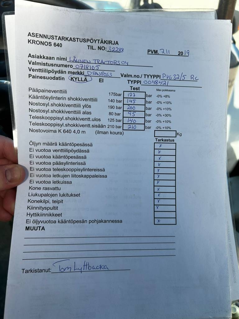 Lännen 8800 / Engcon Kronospylväsnostin Ym.. kuva 14