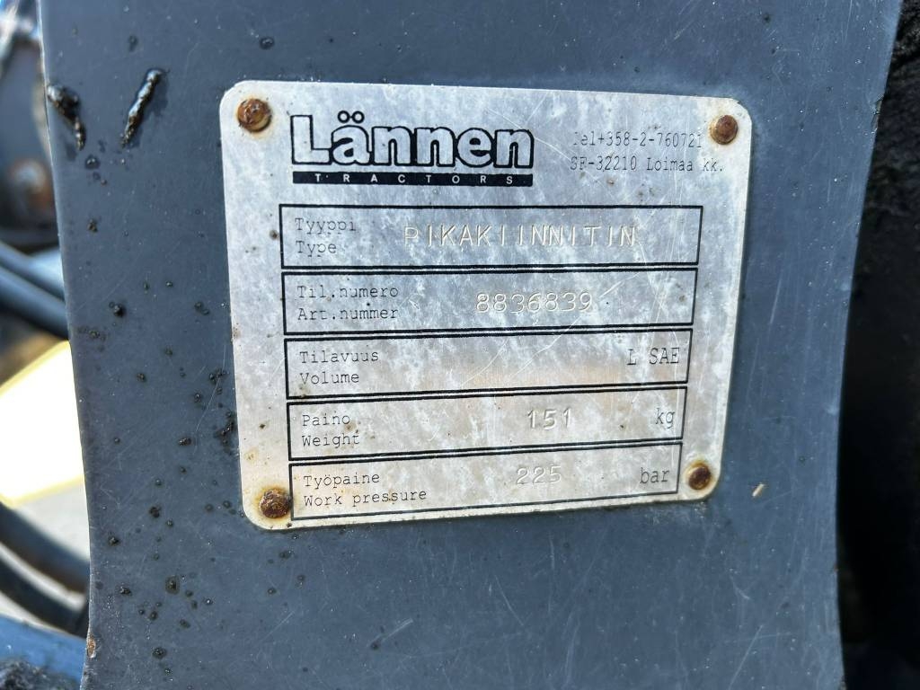 Lännen 8800 / Engcon Kronospylväsnostin Ym.. kuva 20