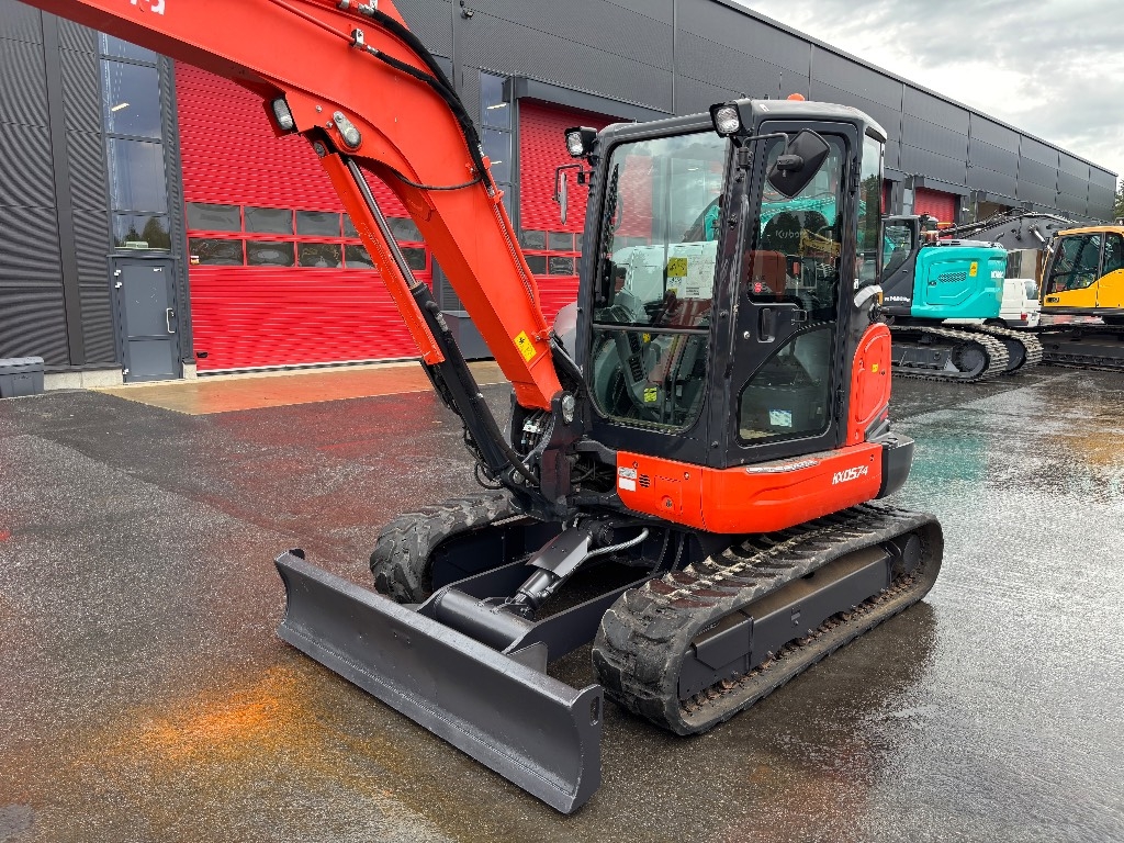 Kubota KX 057-4 / Pyörittäjä, 3 Kauhaa, Rasvari kuva 2