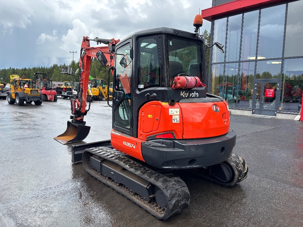 Kubota KX 057-4 / Pyörittäjä, 3 Kauhaa, Rasvari kuva 3