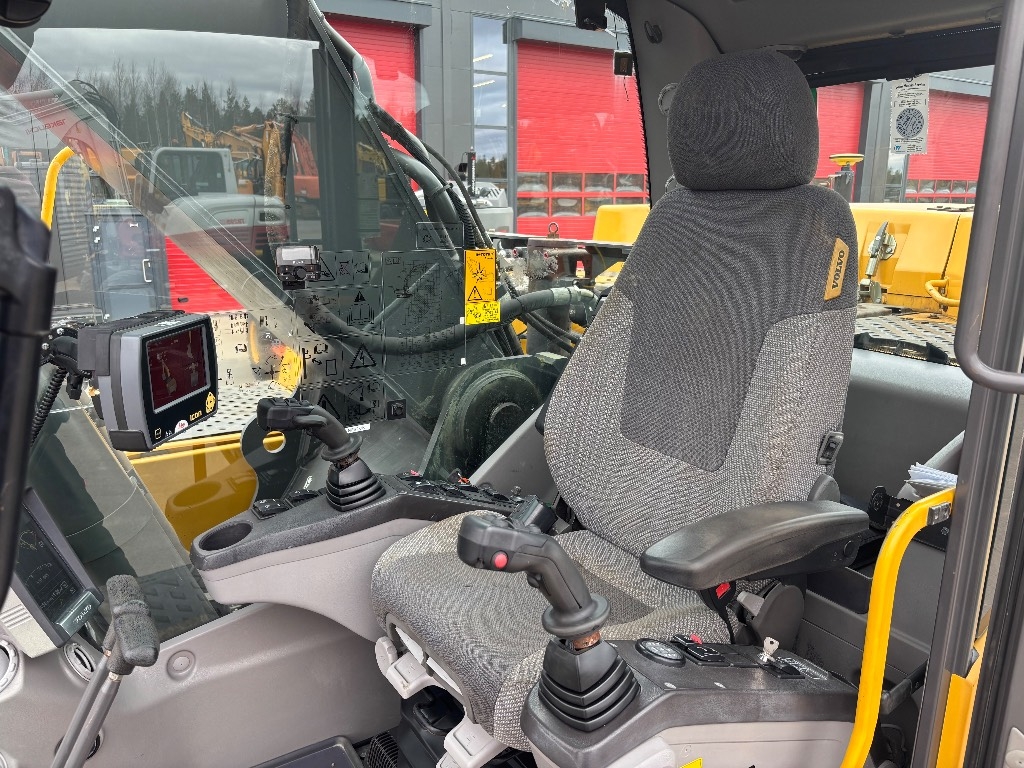Volvo EC 300 D / Piso inferior nuevo, 3D, Rotador, Cuchara kuva 16