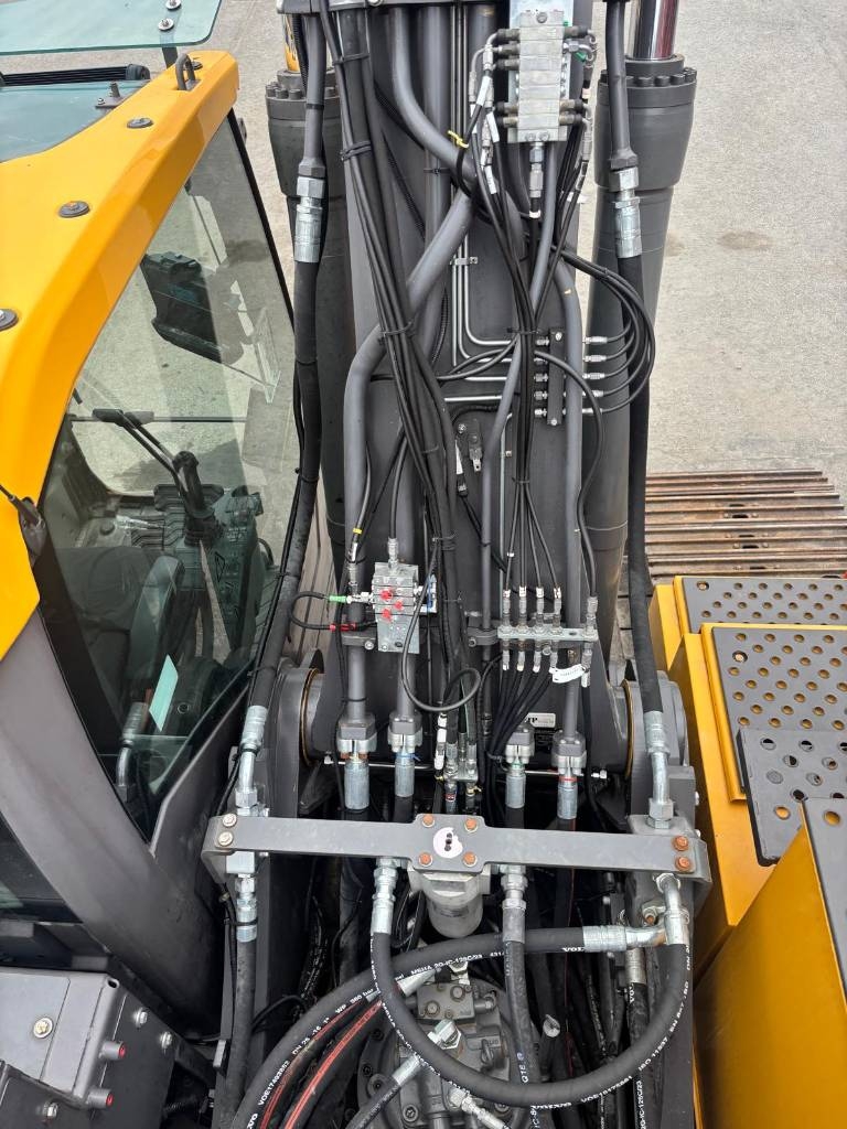 Volvo EC 250 EL / PITKÄPUOMI, Liitin, Pyörittäjä kuva 14