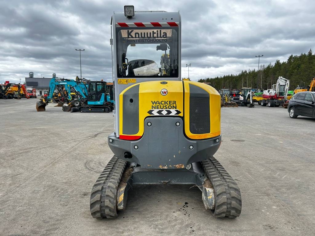 Wacker Neuson EZ 38 / Huippuvarusteltu minikaivuri! kuva 8