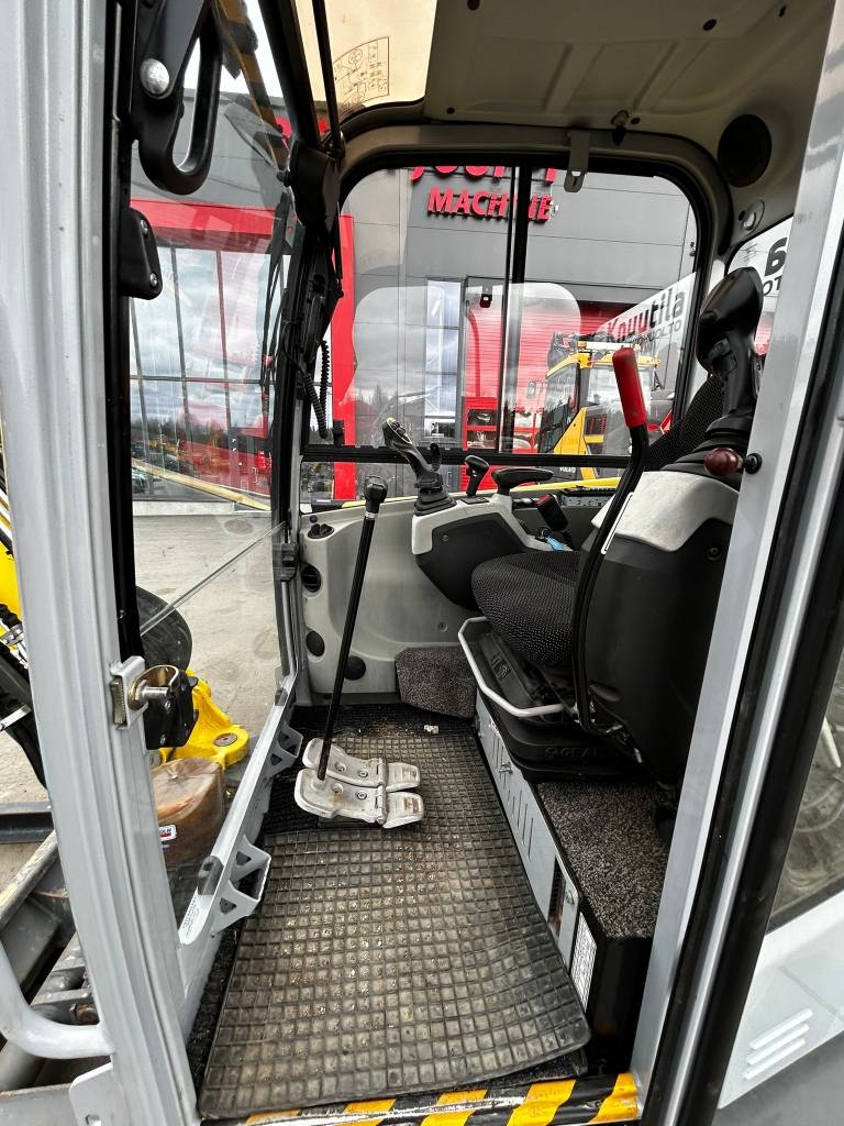 Wacker Neuson EZ 38 / Huippuvarusteltu minikaivuri! kuva 16