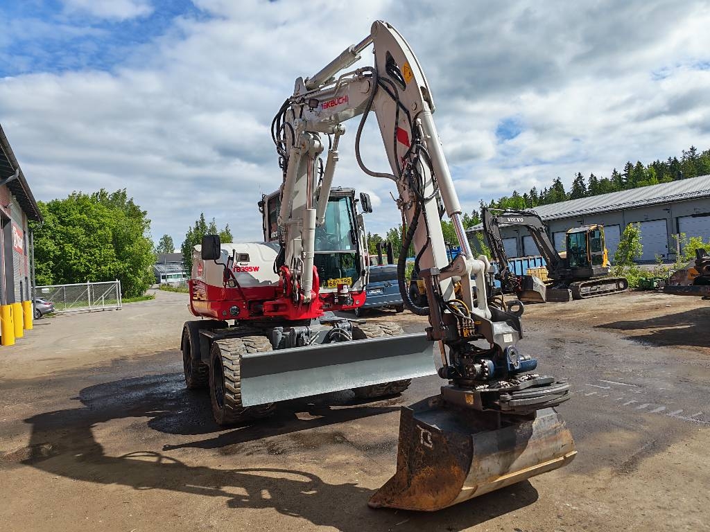 Takeuchi 395W kuva 4