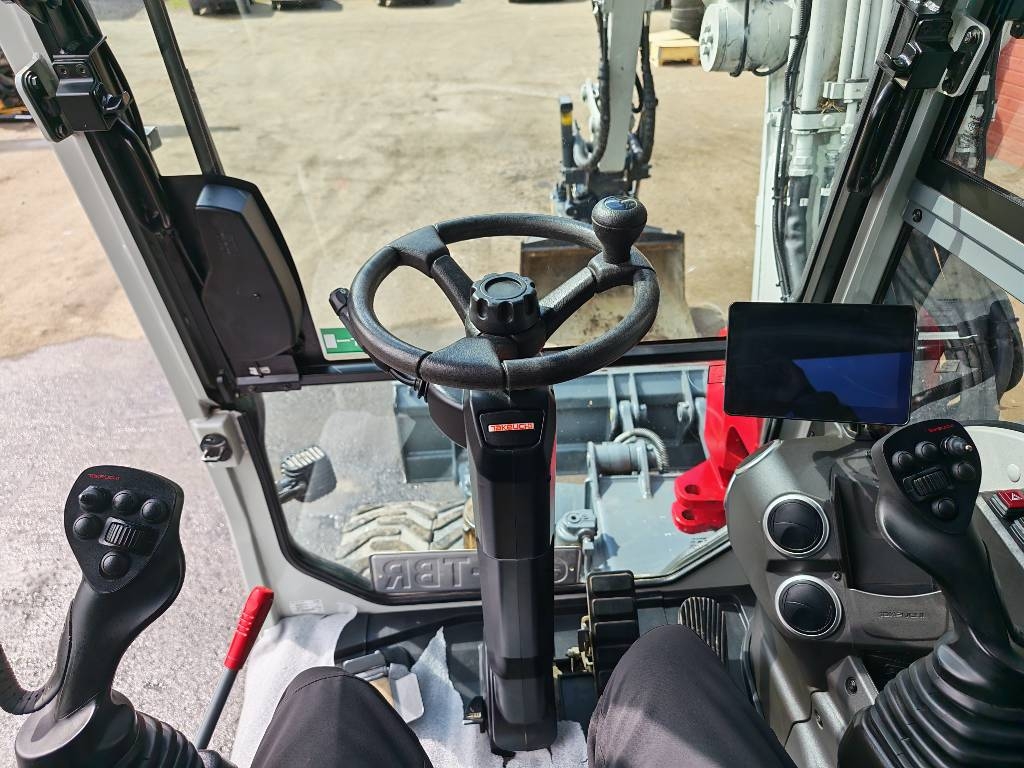 Takeuchi 395W kuva 16