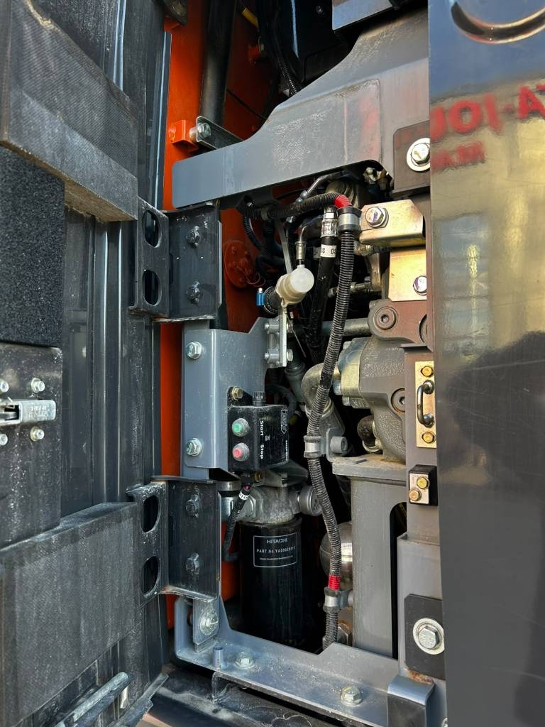 Hitachi ZX 225 US R LC-7 / V etapp, madalad tunnid kuva 10