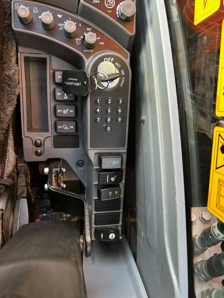Hitachi ZX 225 US R LC-7 / V etapp, madalad tunnid kuva 15