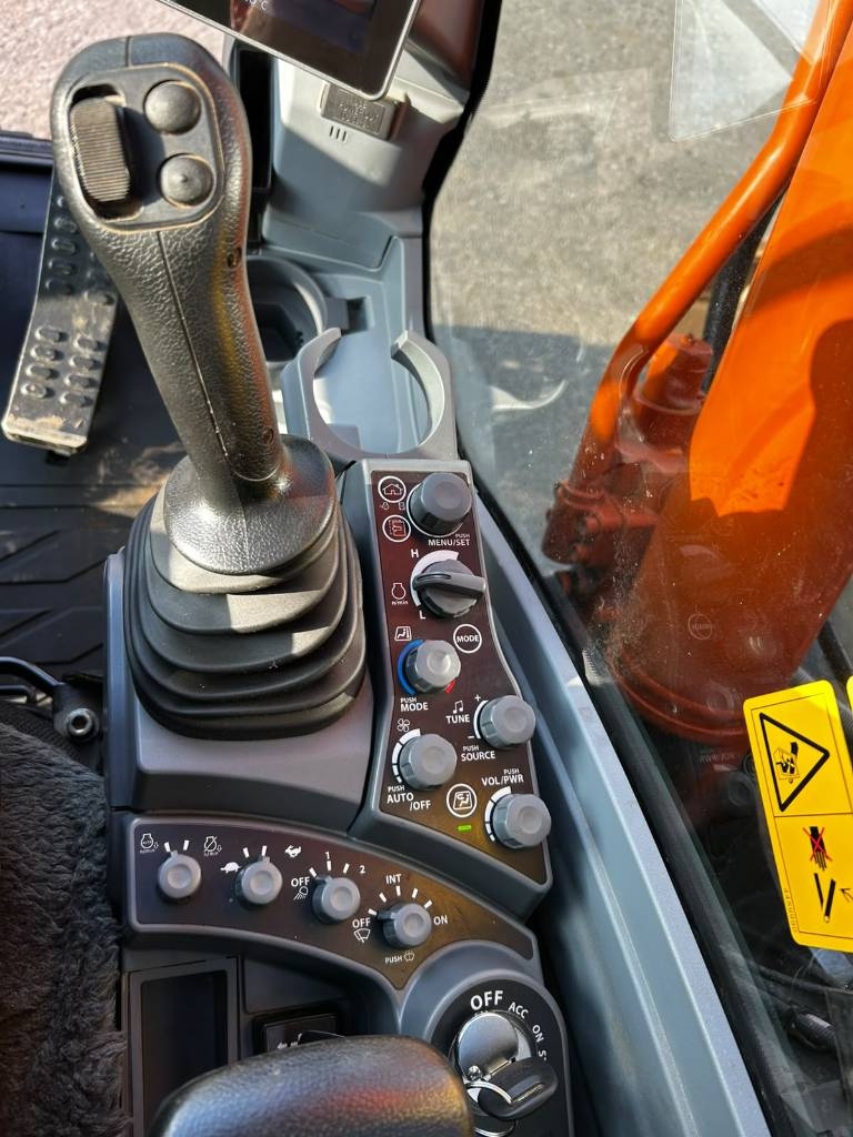 Hitachi ZX 225 US R LC-7 / V etapp, madalad tunnid kuva 16