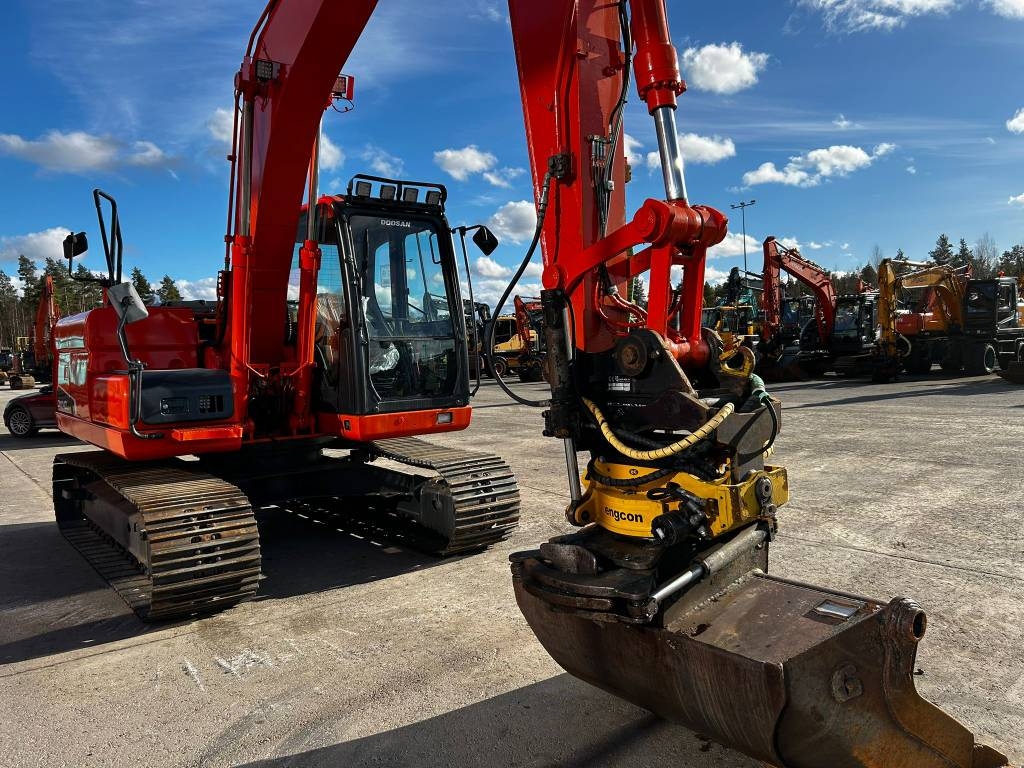 Doosan DX 140 LC / Engcon, мастило, ковш, без альві. kuva 5