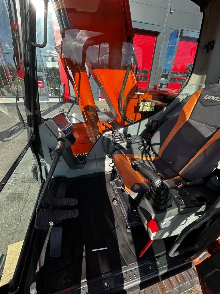 Doosan DX 140 LC / Engcon, мастило, ковш, без альві. kuva 22