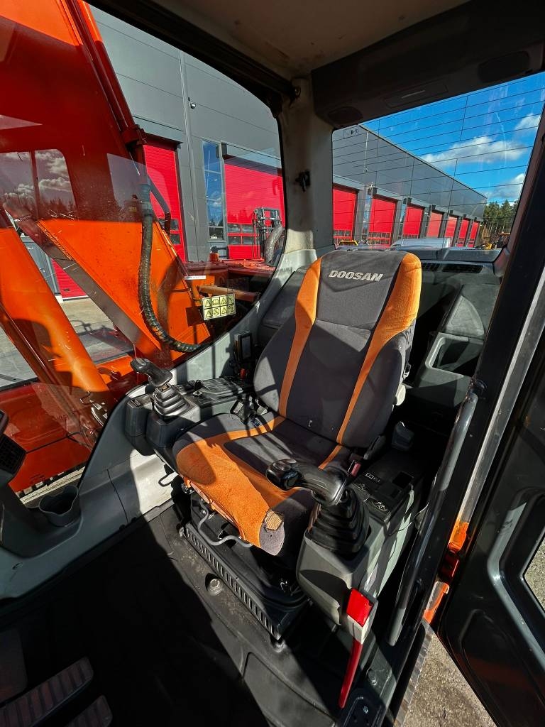 Doosan DX 140 LC / Engcon, мастило, ковш, без альві. kuva 23