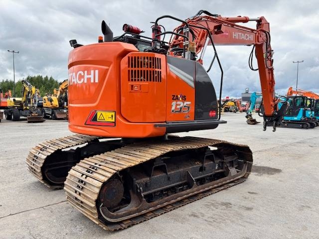 Hitachi ZX 135 USL-7 / METSÄALUSTA , SUOMIKONE !! kuva 5
