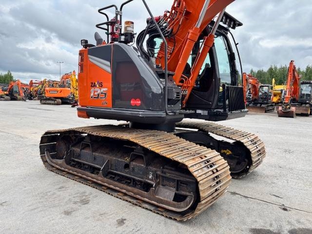 Hitachi ZX 135 USL-7 / METSÄALUSTA , SUOMIKONE !! kuva 7