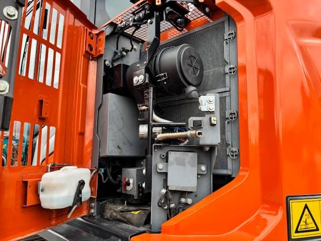 Hitachi ZX 135 USL-7 / METSÄALUSTA , SUOMIKONE !! kuva 17