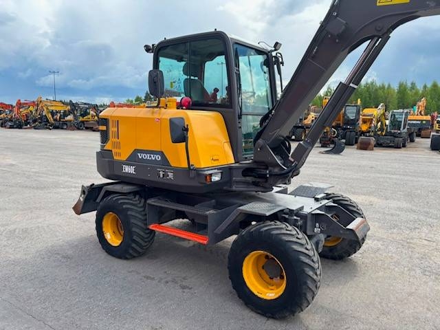 Volvo EW 60 E / Tiltti+Pihdit,4 Lisälaitetta, HIENO !!!! kuva 4