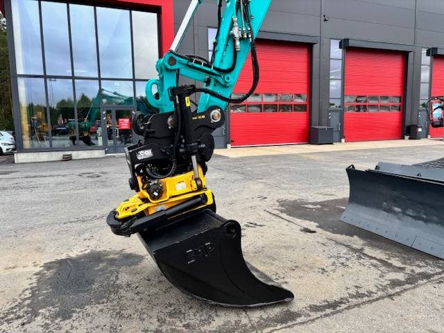 Kobelco SK 160 BR-5 / Sur une plateforme spéciale YM... kuva 12