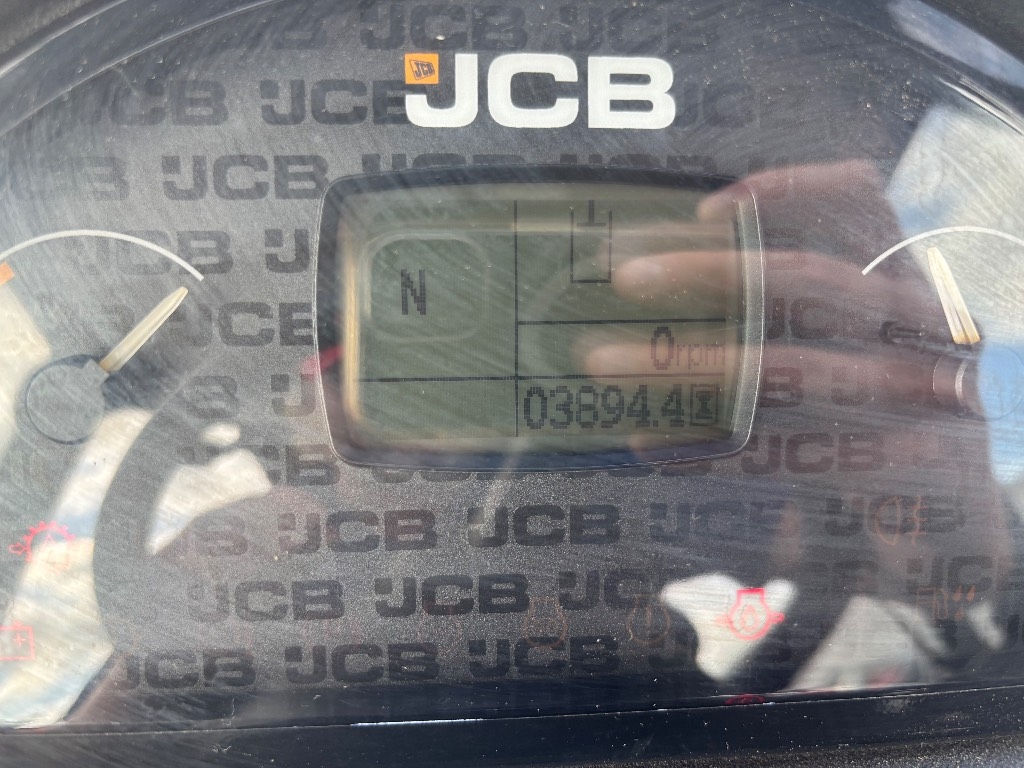 JCB 409 / 犁、铲斗、喷砂机、好轮胎！ kuva 13