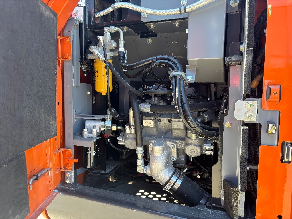 Hitachi ZX 180 LC / Engcon, Leica 3D, smyková lopata kuva 9