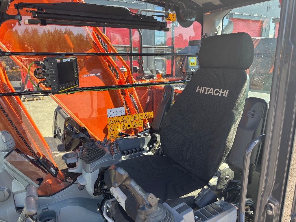 Hitachi ZX 180 LC / Engcon, Leica 3D, smyková lopata kuva 14