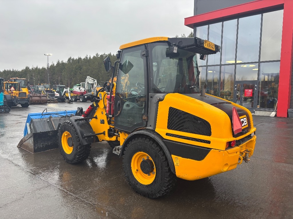 JCB 407 / Топ обладнання, Stage V kuva 3